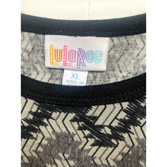 LuLaRoe Randy - Picture 3 of 4
